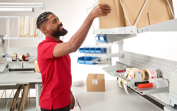 Ergonomische Arbeitsplatzlösungen für effiziente Packprozesse